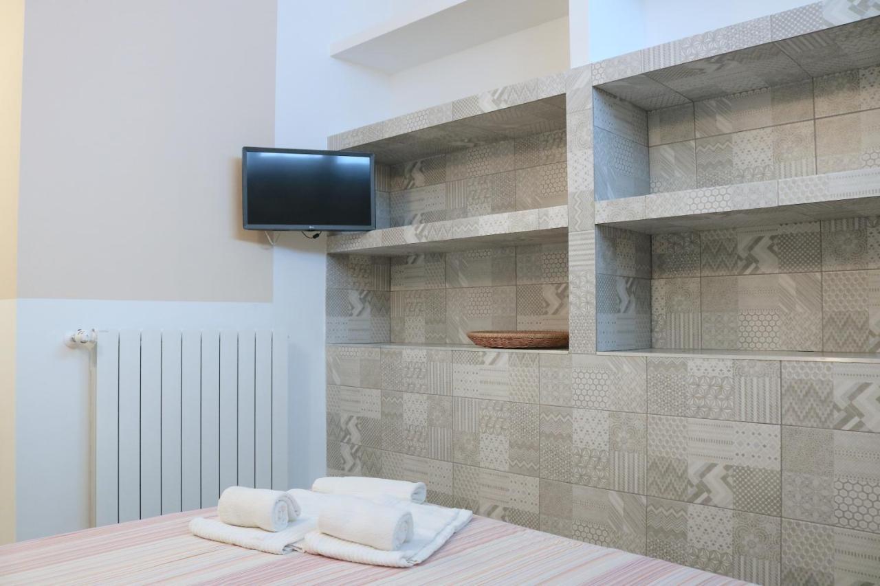 Gambara Guests House Hotell Milano Eksteriør bilde