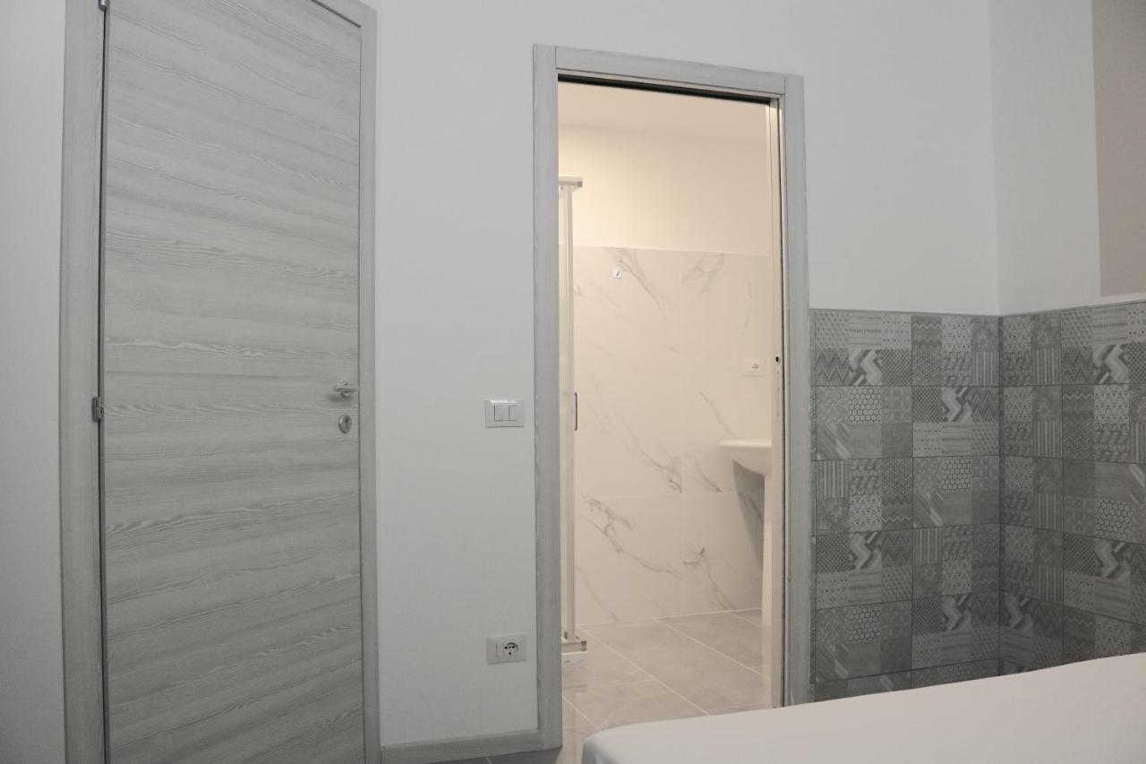 Gambara Guests House Hotell Milano Eksteriør bilde
